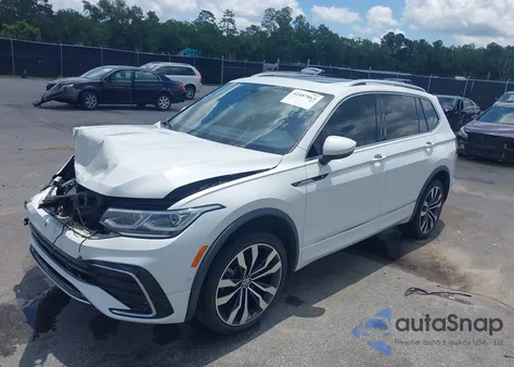 2022 Volkswagen Tiguan 2.0T Sel R-Line из США, поврежденный, VIN 3VV4B7AX1NM018304